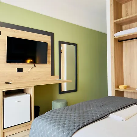 Orb Hotel 5*